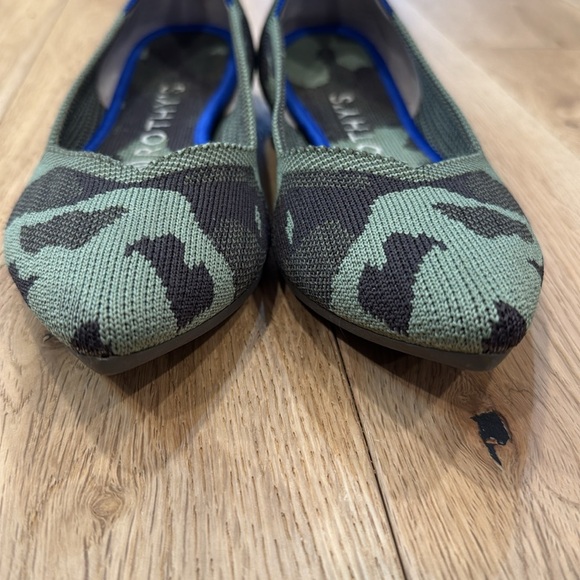 Rothy’s - Picture 7 of 7